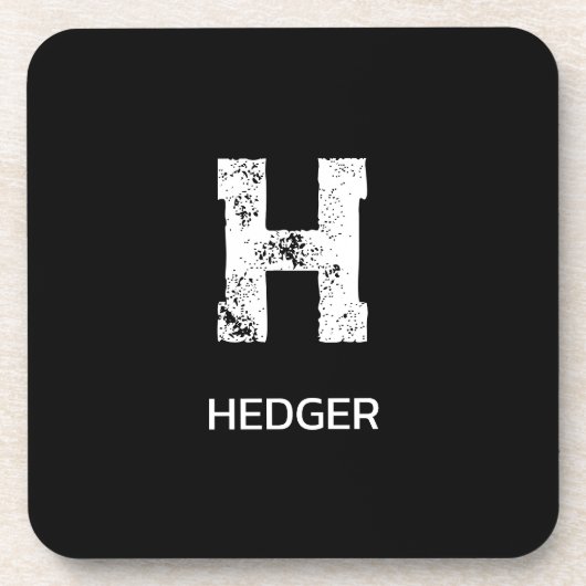 MINIMALIST WHITE ONE LETTER MONOGRAM NAME BLACK GETRÄNKEUNTERSETZER (Vorderseite)