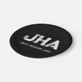 MINIMALIST WHITE THREE LETTER MONOGRAM NAME BLACK PAPPTELLER (Schrägansicht)