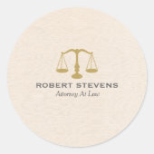 Minimalistic Beige linen & Gold Justice Scale Runder Aufkleber (Vorderseite)