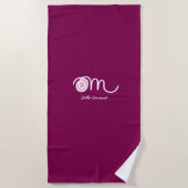 Minimalistic Om Handwritten Personalized Strandtuch (Vorderseite)