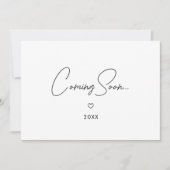 Minimalistic Script "Coming Soon" Baby Pregnancy Ankündigung (Vorderseite)