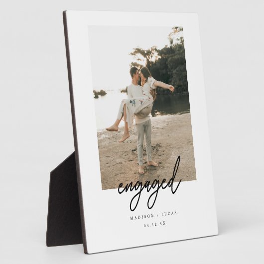 Minimalistic Script "Engaged" Couple Photo Fotoplatte (Seite)
