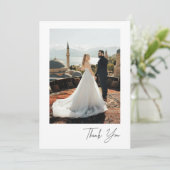 Minimalistic Script Wedding Couple Photo Dankeskarte (Stehend Vorderseite)