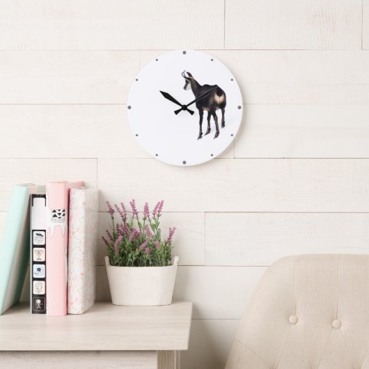Minimalistisch Alpinistisches Gämse Bergziege auf Große Wanduhr (Lesesaal)