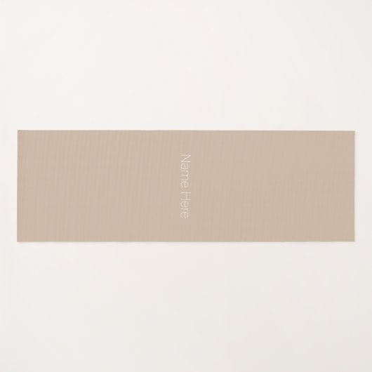 Minimalistisch-Beige-individuelle Name-Monogramm Yogamatte (Vorderseite (Horizontal))