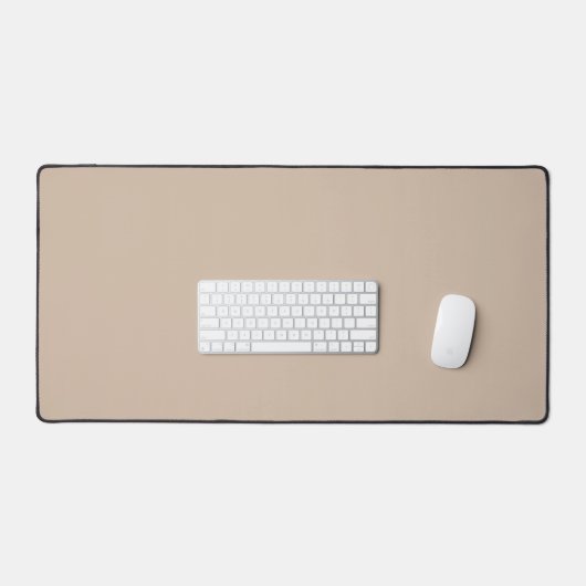 Minimalistisch beigefarbener, schlichter, elegante schreibtischunterlage (Tastatur & Maus)
