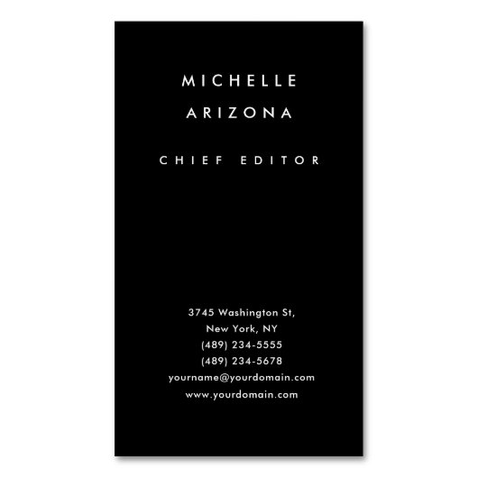 Minimalistisch Black Beruflich Modern Magnetische Visitenkarte (Vorderseite Vertikal)