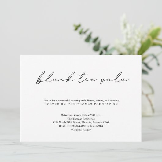 Minimalistisch Black Krawatte Gala Einladung (Stehend Vorderseite)