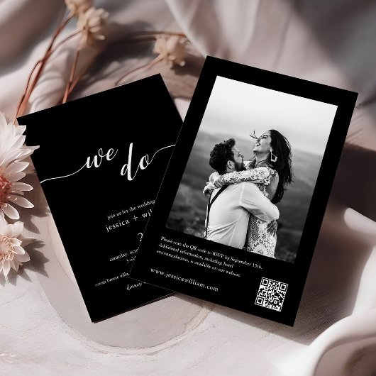 Minimalistisch Black We Do QR Code Foto Hochzeit Einladung