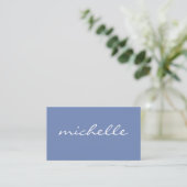 Minimalistisch Blau mit kursivem Text Visitenkarte (Stehend Vorderseite)