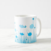 Minimalistisch Blau- und Weißblütenblüte Kaffeetasse (VorderseiteRechts)