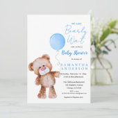 Minimalistisch Blau: "Wir können abwarten!" Babypa Einladung (Stehend Vorderseite)