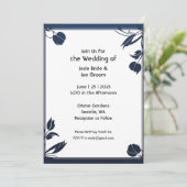 Minimalistisch-blaue Blumen-Hochzeit Einladung (Stehend Vorderseite)