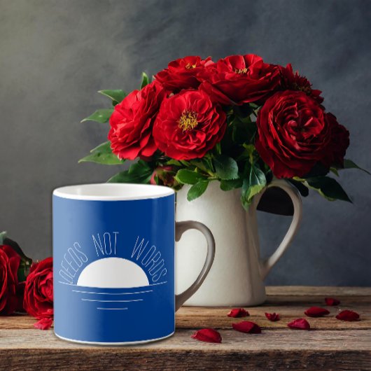 Minimalistisch-blaue Sonne inspirierendes Zitat Kaffeetasse