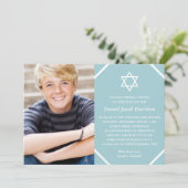 Minimalistisch Blue Foto Bar Mitzvah Einladung (Stehend Vorderseite)