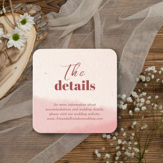 Minimalistisch Blush Bloom Bold Script QR Code Wed Begleitkarte
