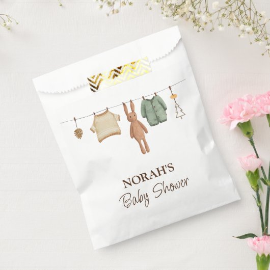 Minimalistisch Boho Boy Clothes Kinderdusche Geschenktütchen (Versiegelt)