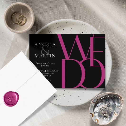 Minimalistisch Bold Magenta Black Wedding Einladung