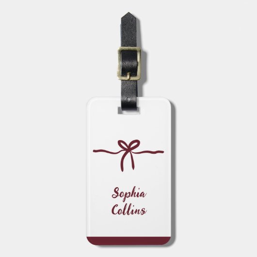 Minimalistisch Burgundy Bridesmaid Name Bow Travel Gepäckanhänger (Vorderseite vertikal)