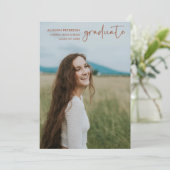 Minimalistisch Burnt Orange High School Abschluss  Einladung (Stehend Vorderseite)