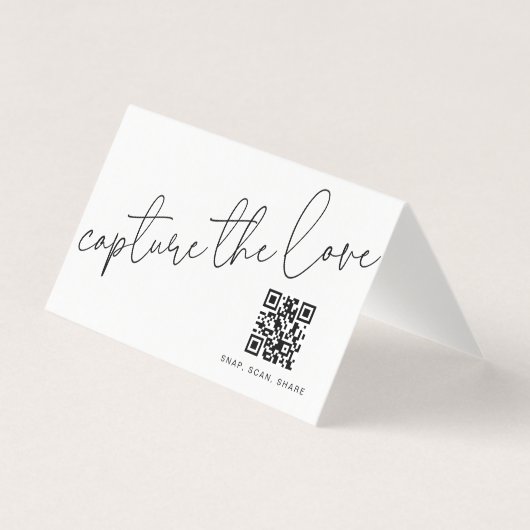 Minimalistisch Capture the Liebe QR code Folgekart (Vorderseite)