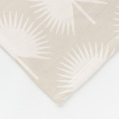 Minimalistisch Chic Beige Anahaw Leaf Script Monog Fleecedecke (Ecke)