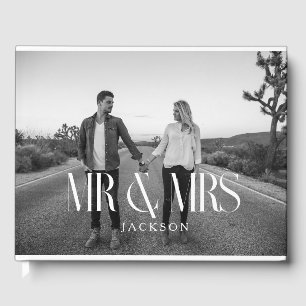 Minimalistisch Chic Wedding Design White Mr. und M Gästebuch