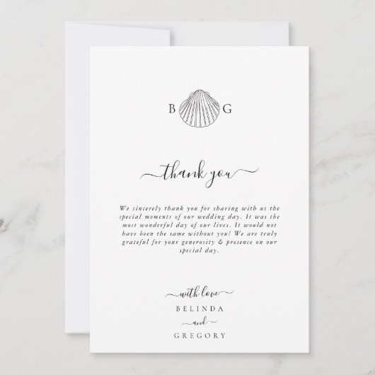 Minimalistisch Clam Seashell Monogram Wedding Dankeskarte (Vorderseite)