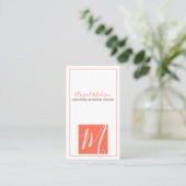 Minimalistisch Coral Elegant Script Monogram Visitenkarte (Stehend Vorderseite)