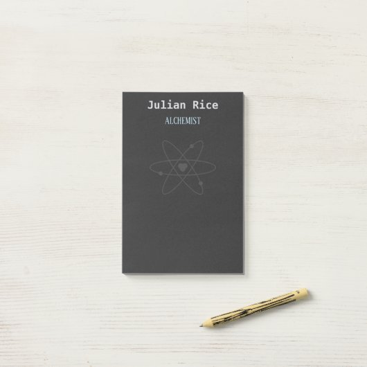 Minimalistisch dunkelgrau post-it klebezettel (Auf Schreibtisch)