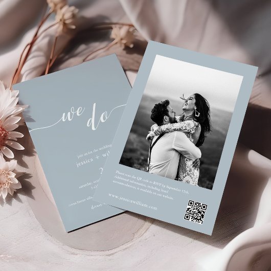 Minimalistisch Dusty Blue We Do QR Code Foto Weddi Einladung