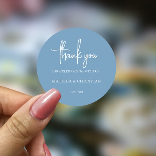 Minimalistisch Dusty Blue Wedding Runder Aufkleber