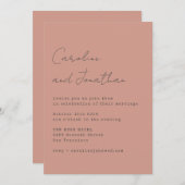 Minimalistisch Dusty Rose Schreibmaschine Script B Einladung (Vorne/Hinten)