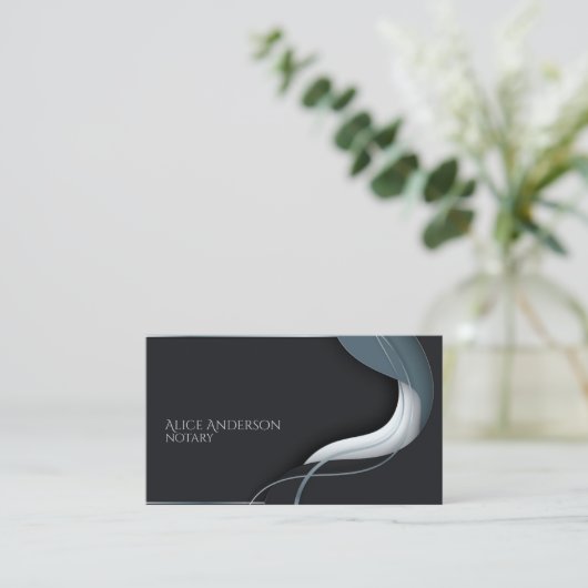 Minimalistisch elegante schwarz-graue Visitenkarte (Stehend Vorderseite)