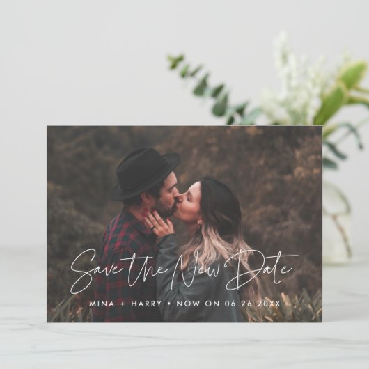 Minimalistisch Gerettet das neue Datum Hochzeit Up Ankündigung (Stehend Vorderseite)