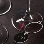Minimalistisch Glasmarker<br><div class="desc">Schwarzer Hintergrund, goldener Text. Anpassen und Hinzufügen von Monogrammbuchstaben, -initialen. Ideal für Hochzeiten, Meilensteine-Events.</div>