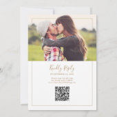 Minimalistisch Gold Foto QR Code in einer Hochzeit Einladung (Rückseite)