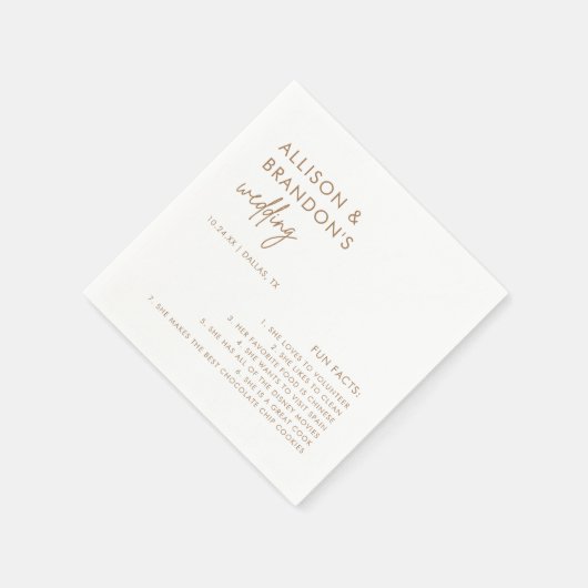Minimalistisch Gold Moderne Hochzeitspass Fakten N Serviette (Ecke)