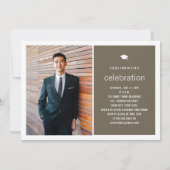 Minimalistisch Graduate Foto Simple Graduation Par Einladung (Rückseite)