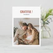 Minimalistisch Grateful Erntedank Family Foto Einladung (Stehend Vorderseite)