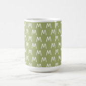 Minimalistisch-grün-weiß-Monogramm Kaffeetasse (Mittel)
