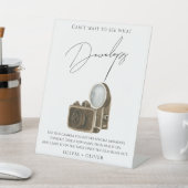 Minimalistisch kann es kaum erwarten zu sehen, was sockelschild (In SItu)