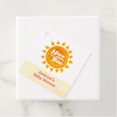 Minimalistisch kommt die Babydusche von Son Boho Geschenkanhänger (Beispiel)