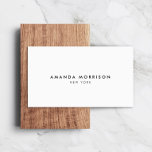 Minimalistisch Luxus Boutique White Visitenkarte<br><div class="desc">Ein elegantes und raffiniertes Design steigert Ihren Namen oder Firmennamen durch minimales und modernes Design. Der weiße Hintergrund,  um dieser klassischen Visitenkartenvorlage ein gepflegtes Gefühl zu geben. © 1201AM CREATIVE</div>