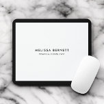 Minimalistisch Luxus White Mousepad<br><div class="desc">Erhöhen Sie Ihren Arbeitsbereich mit einem personalisierten Mousepad, das Stil und Funktionalität kombiniert. Dieses Mousepad, das Ihre Persönlichkeit widerspiegelt, zeigt Ihren Namen in fett formatiertem, geometrischem Sans Serif Schriftart und ist somit ein herausragendes Stück auf jedem Schreibtisch. Unter Ihrem Namen haben Sie die Freiheit, eine maßgeschneiderte Textzeile hinzuzufügen - sei...</div>