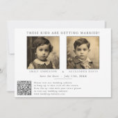 Minimalistisch mit Foto aus Kindheit und QR-Code Save The Date (Vorderseite)