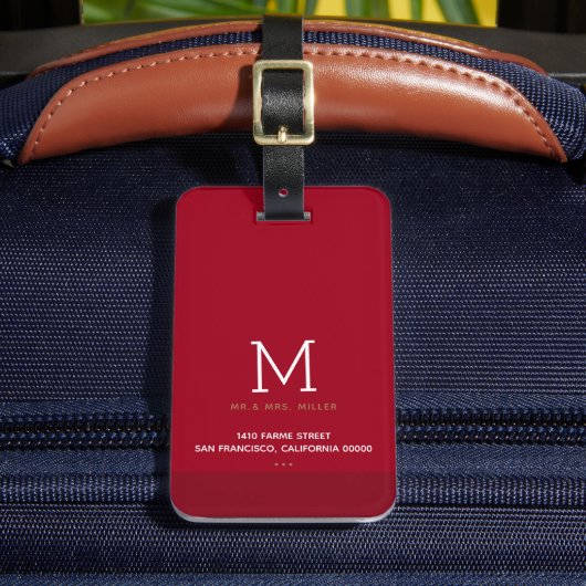 Minimalistisch Mit Monogramm Red Mr. & Mrs. Gepäckanhänger (Vorderseite Insitu 2)