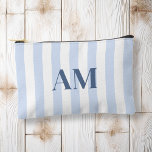 Minimalistisch Modern Blue Initial Monogram Zubehörtasche<br><div class="desc">Erstellen Sie Ihre eigene personalisierte Kosmetik- und Make-up-Tasche mit modernen minimalistischen Initialen und Skriptkalligraphie-Monogramm-Namen.</div>