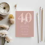 Minimalistisch Modern Pink 40. Geburtstag Party Einladung<br><div class="desc">Diese minimalistische Typografie aus dem 40. Jubiläum-Party Einladung eignet sich perfekt für eine moderne Geburtstagsparty. Das einfache Design zeichnet sich durch klassischen weißen Text auf rosa Hintergrund aus. Anpassbar in jeder Farbe. Behalt das Design minimal und elegant, wie es ist, oder personalisiere es durch Hinzufügen von eigenen Grafiken und Kunstwerken....</div>