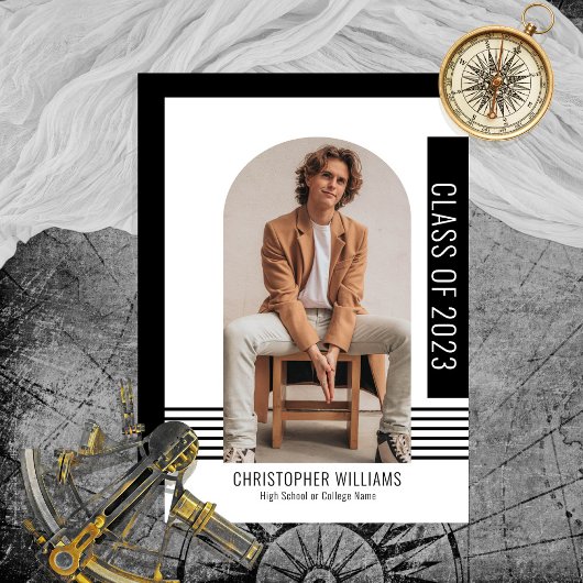 Minimalistisch Moderne Klasse 2023 Abschluss Black Einladung